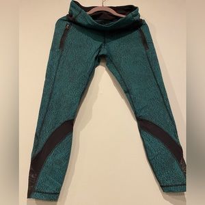 LULULEMON Tights, green and black, size 8